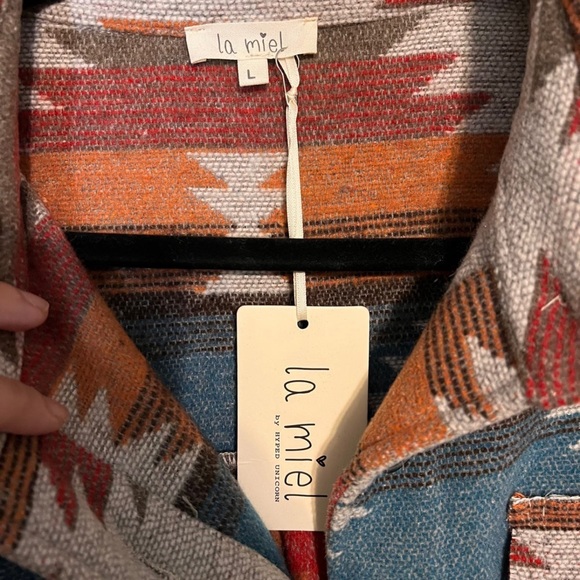 Multicolor Shacket - Picture 6 of 7